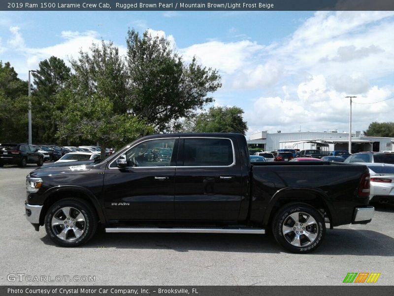 Rugged Brown Pearl / Mountain Brown/Light Frost Beige 2019 Ram 1500 Laramie Crew Cab