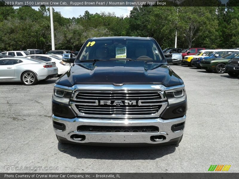 Rugged Brown Pearl / Mountain Brown/Light Frost Beige 2019 Ram 1500 Laramie Crew Cab