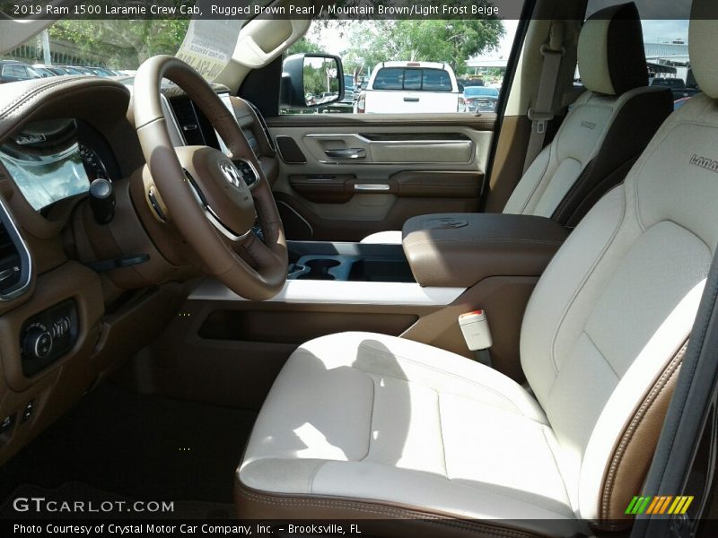 Rugged Brown Pearl / Mountain Brown/Light Frost Beige 2019 Ram 1500 Laramie Crew Cab