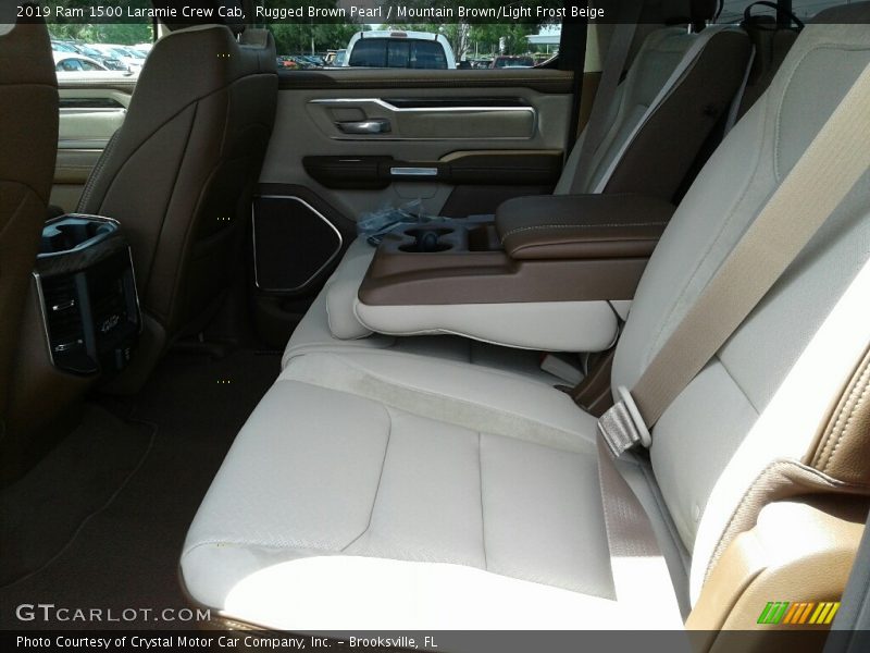 Rugged Brown Pearl / Mountain Brown/Light Frost Beige 2019 Ram 1500 Laramie Crew Cab