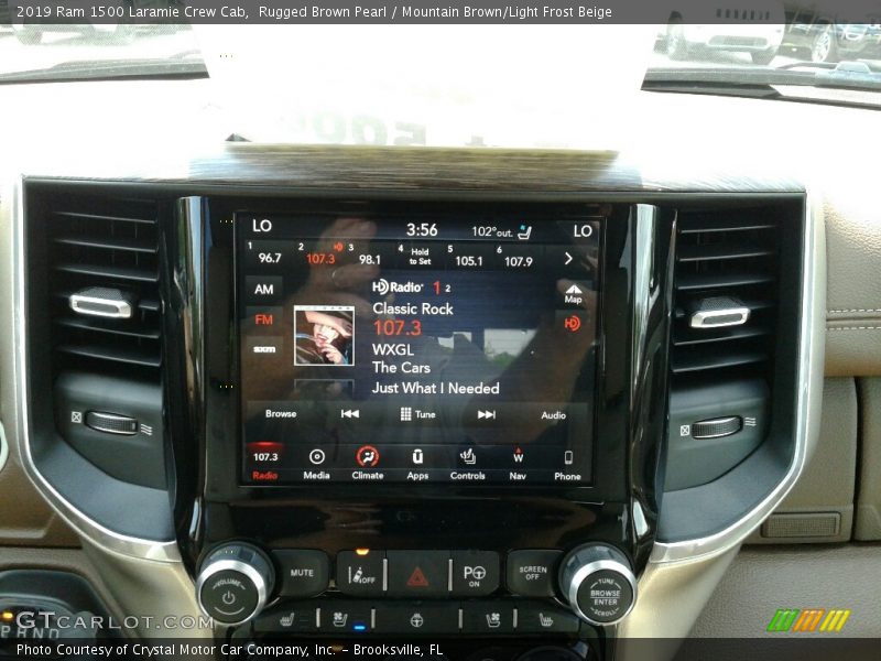 Rugged Brown Pearl / Mountain Brown/Light Frost Beige 2019 Ram 1500 Laramie Crew Cab