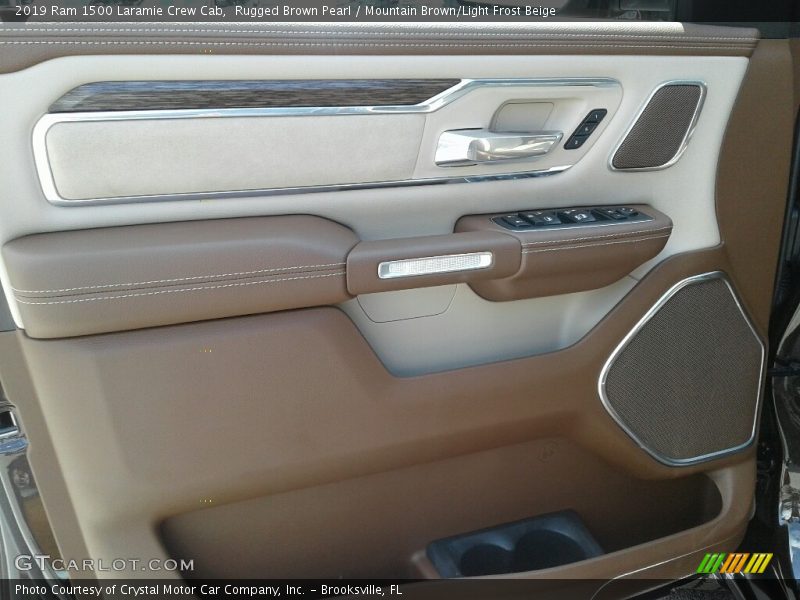 Rugged Brown Pearl / Mountain Brown/Light Frost Beige 2019 Ram 1500 Laramie Crew Cab