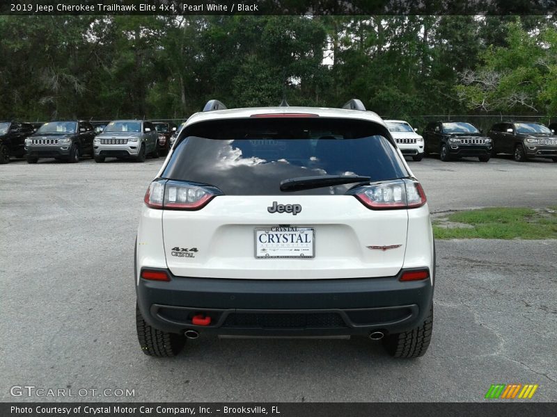 Pearl White / Black 2019 Jeep Cherokee Trailhawk Elite 4x4
