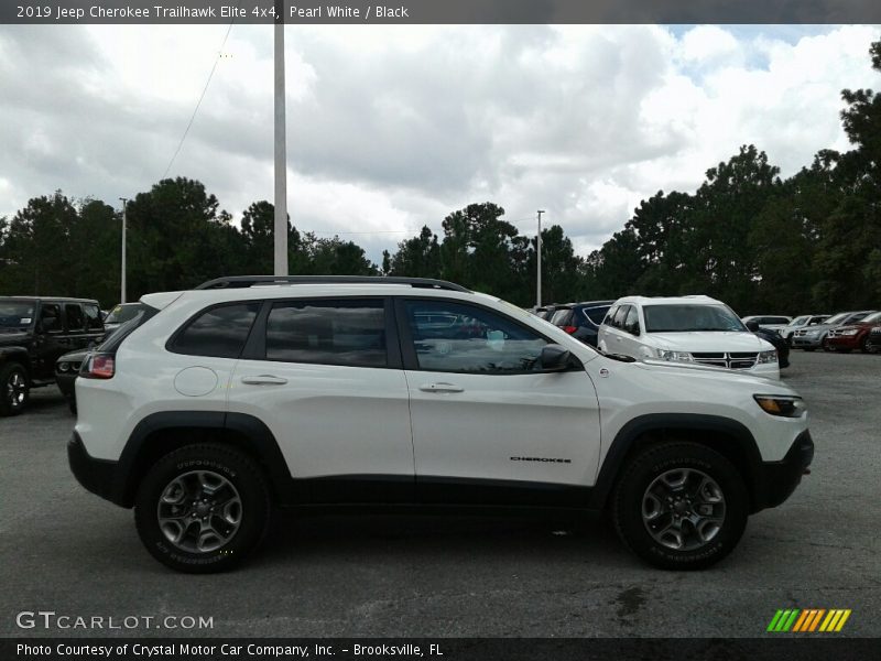 Pearl White / Black 2019 Jeep Cherokee Trailhawk Elite 4x4