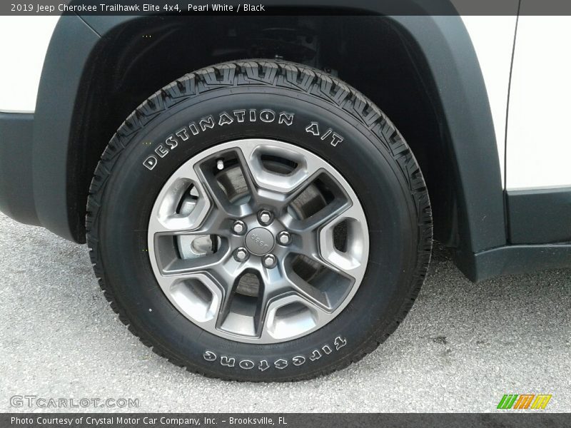  2019 Cherokee Trailhawk Elite 4x4 Wheel