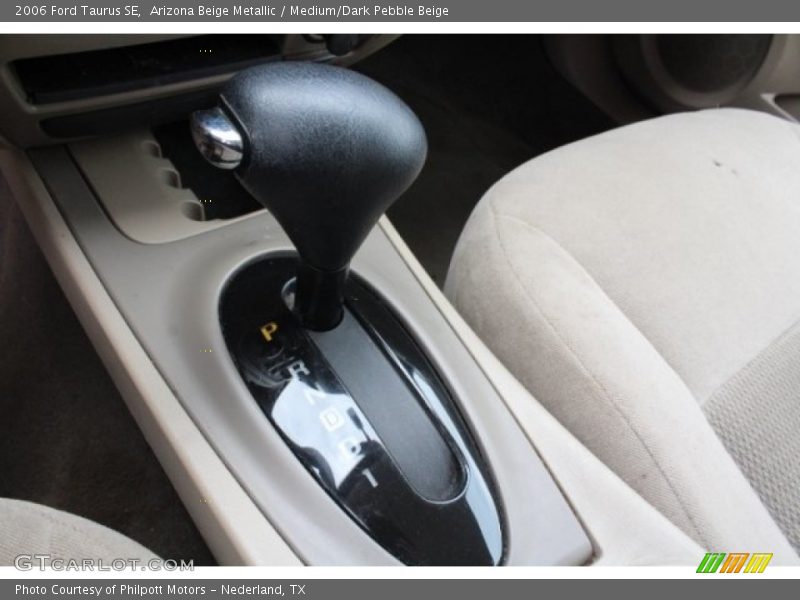 Arizona Beige Metallic / Medium/Dark Pebble Beige 2006 Ford Taurus SE