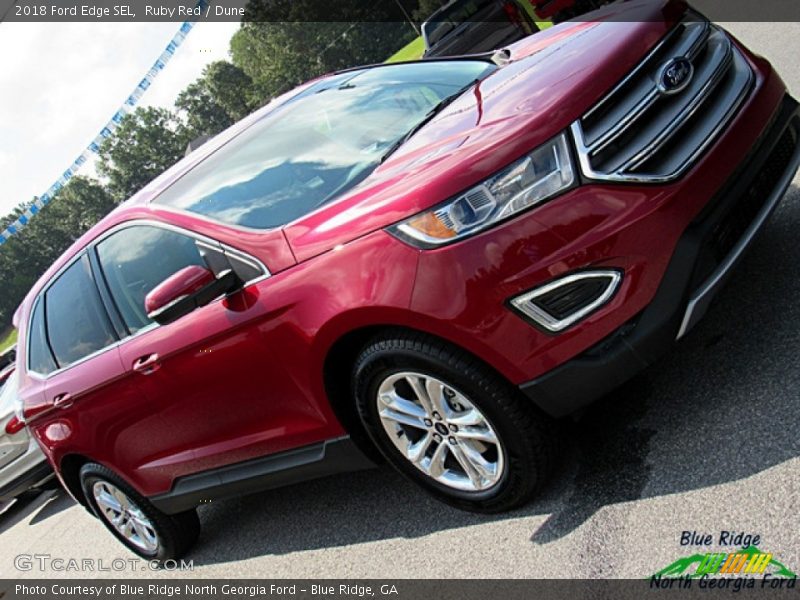 Ruby Red / Dune 2018 Ford Edge SEL