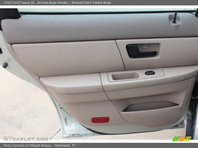 Arizona Beige Metallic / Medium/Dark Pebble Beige 2006 Ford Taurus SE