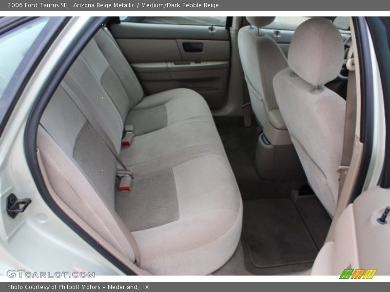 Arizona Beige Metallic / Medium/Dark Pebble Beige 2006 Ford Taurus SE