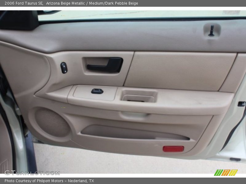 Arizona Beige Metallic / Medium/Dark Pebble Beige 2006 Ford Taurus SE