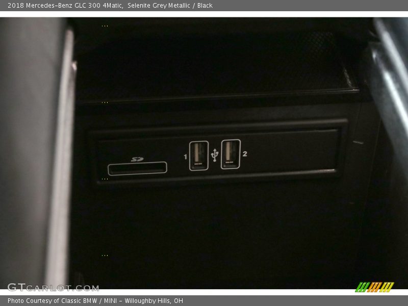 Selenite Grey Metallic / Black 2018 Mercedes-Benz GLC 300 4Matic