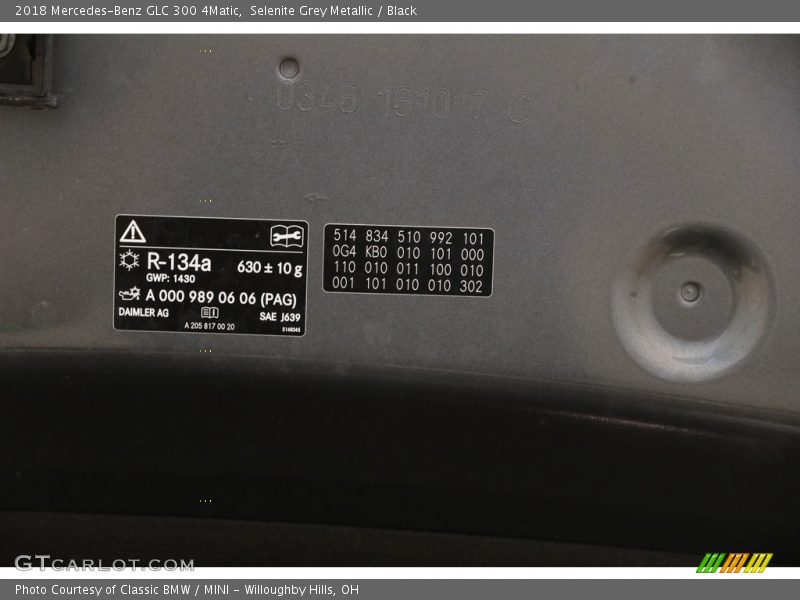 Selenite Grey Metallic / Black 2018 Mercedes-Benz GLC 300 4Matic