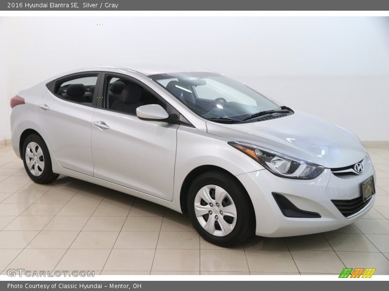 Silver / Gray 2016 Hyundai Elantra SE