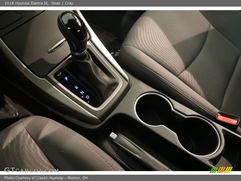 Silver / Gray 2016 Hyundai Elantra SE