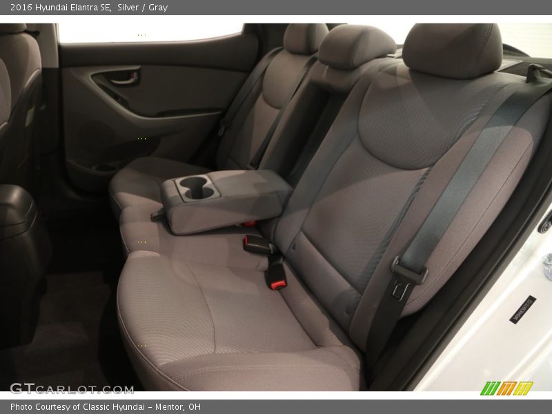 Silver / Gray 2016 Hyundai Elantra SE