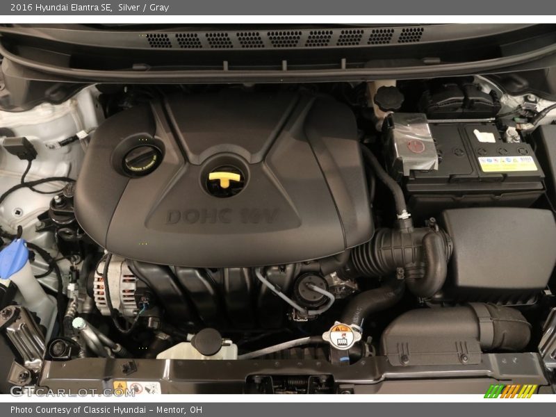Silver / Gray 2016 Hyundai Elantra SE