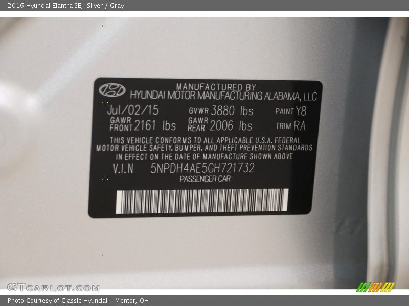 Silver / Gray 2016 Hyundai Elantra SE