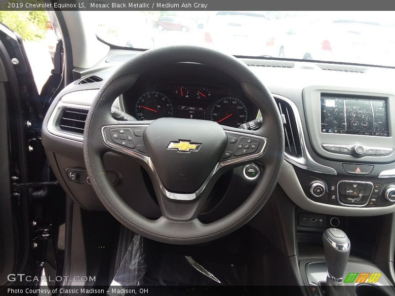Mosaic Black Metallic / Medium Ash Gray 2019 Chevrolet Equinox LS