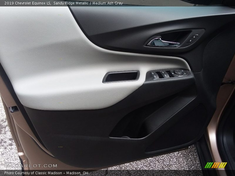Sandy Ridge Metallic / Medium Ash Gray 2019 Chevrolet Equinox LS