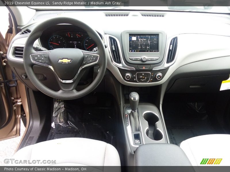 Sandy Ridge Metallic / Medium Ash Gray 2019 Chevrolet Equinox LS