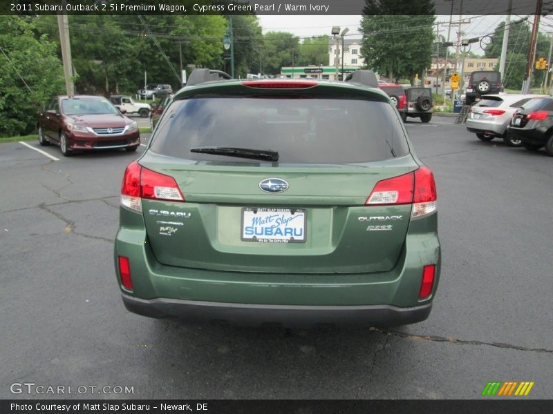 Cypress Green Pearl / Warm Ivory 2011 Subaru Outback 2.5i Premium Wagon