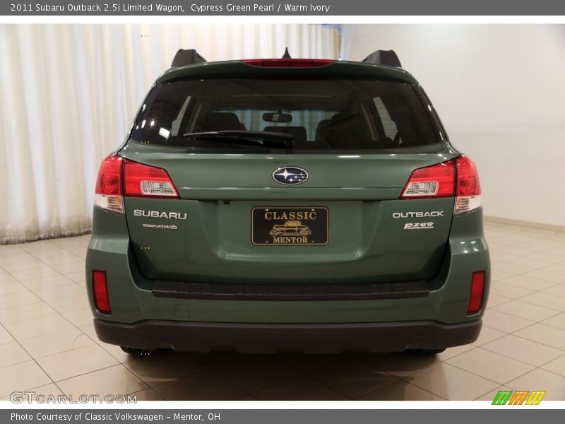 Cypress Green Pearl / Warm Ivory 2011 Subaru Outback 2.5i Limited Wagon
