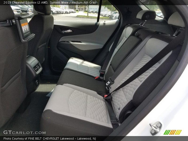 Summit White / Medium Ash Gray 2019 Chevrolet Equinox LS AWD