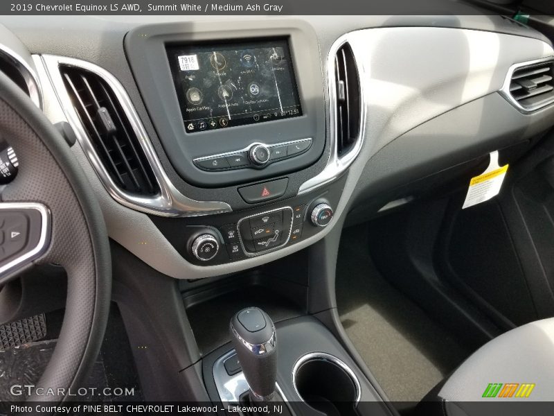 Summit White / Medium Ash Gray 2019 Chevrolet Equinox LS AWD