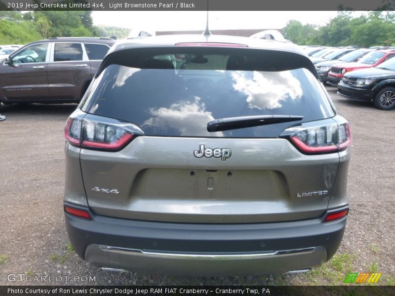 Light Brownstone Pearl / Black 2019 Jeep Cherokee Limited 4x4