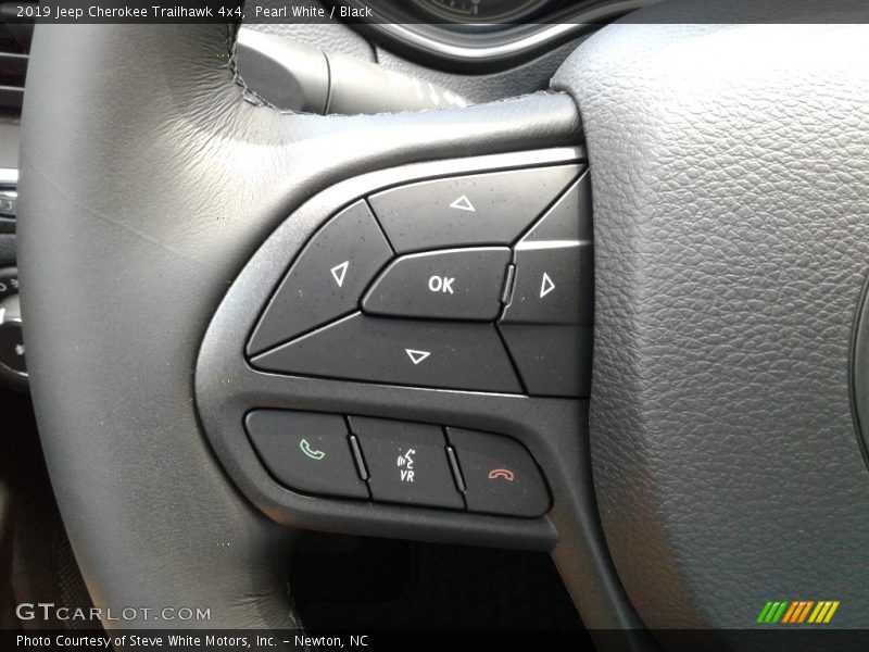Pearl White / Black 2019 Jeep Cherokee Trailhawk 4x4