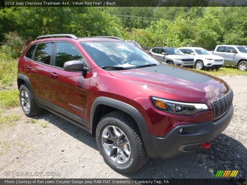 Velvet Red Pearl / Black 2019 Jeep Cherokee Trailhawk 4x4