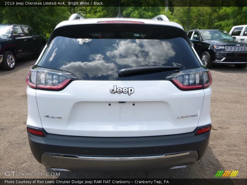 Bright White / Black 2019 Jeep Cherokee Limited 4x4