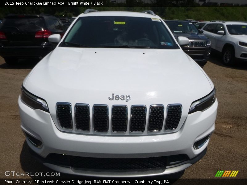 Bright White / Black 2019 Jeep Cherokee Limited 4x4