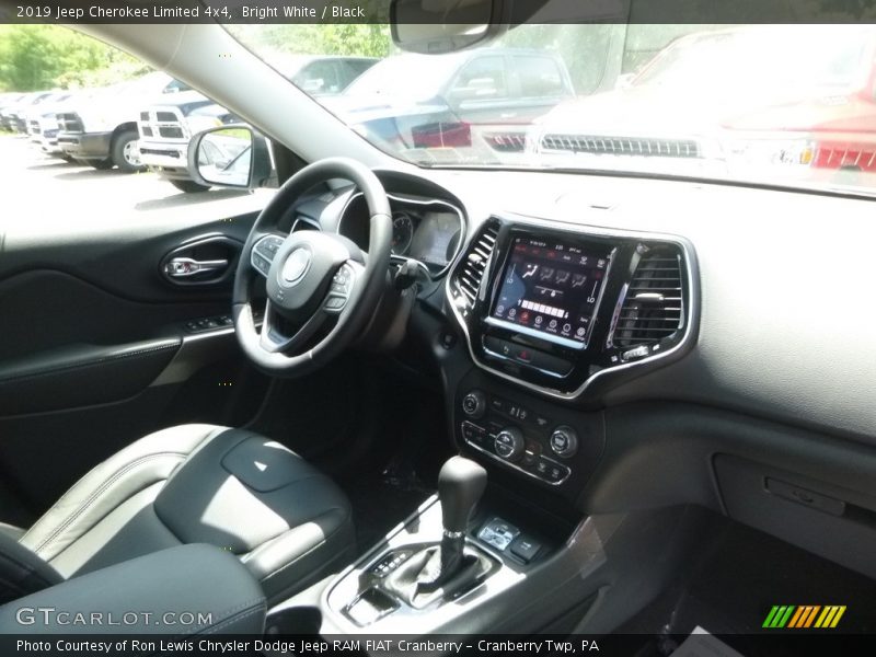 Bright White / Black 2019 Jeep Cherokee Limited 4x4