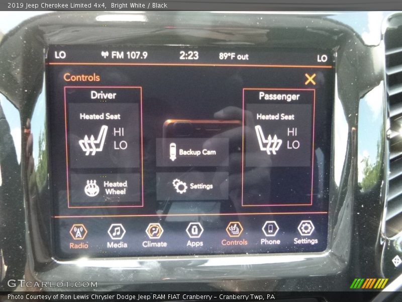 Bright White / Black 2019 Jeep Cherokee Limited 4x4