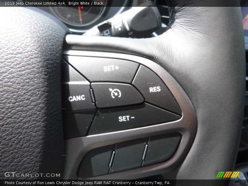 Bright White / Black 2019 Jeep Cherokee Limited 4x4