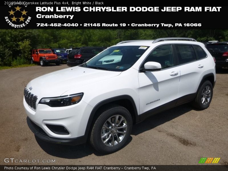 Bright White / Black 2019 Jeep Cherokee Latitude Plus 4x4