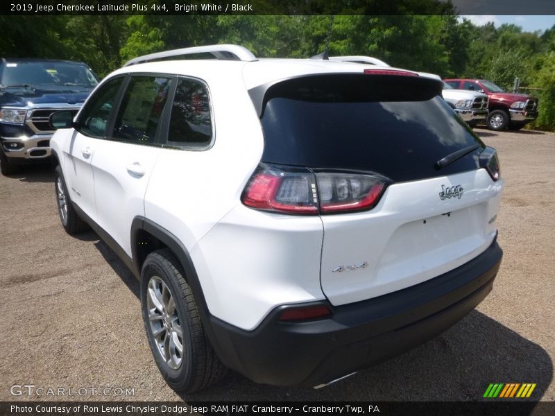 Bright White / Black 2019 Jeep Cherokee Latitude Plus 4x4