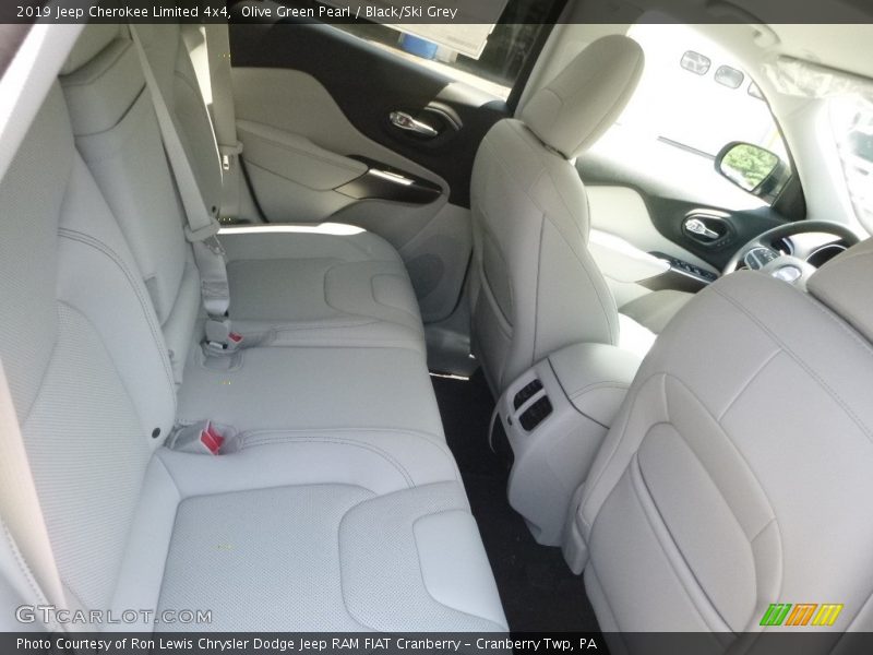 Olive Green Pearl / Black/Ski Grey 2019 Jeep Cherokee Limited 4x4