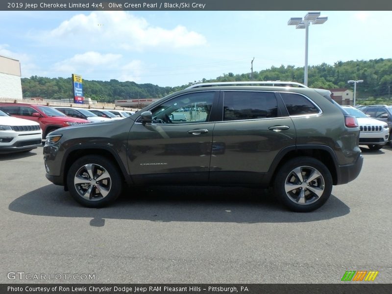 Olive Green Pearl / Black/Ski Grey 2019 Jeep Cherokee Limited 4x4