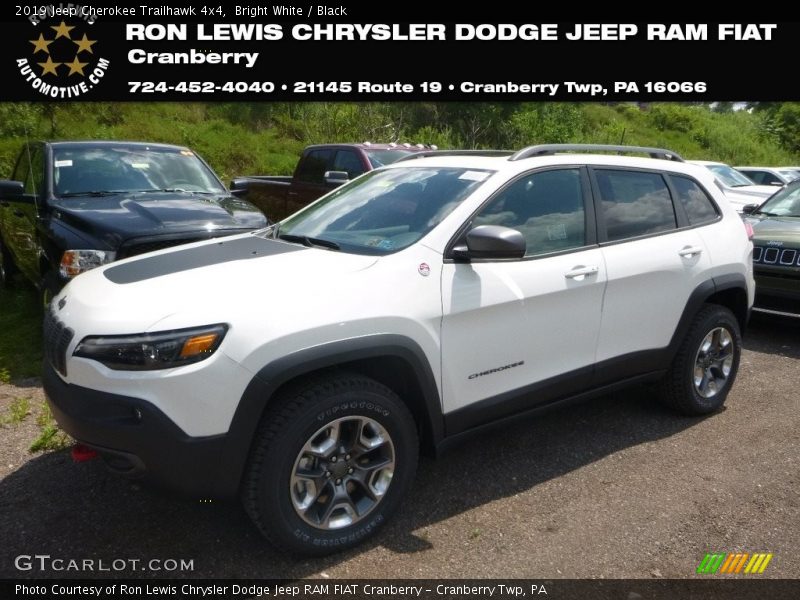 Bright White / Black 2019 Jeep Cherokee Trailhawk 4x4