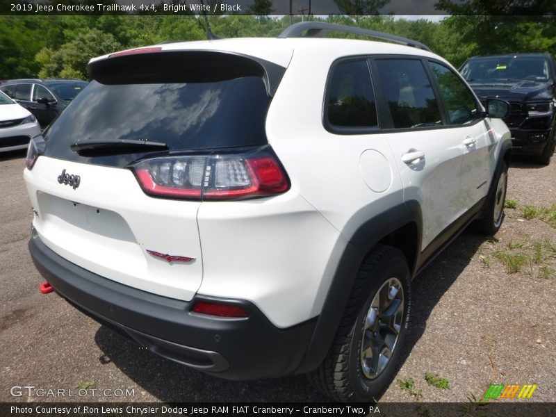 Bright White / Black 2019 Jeep Cherokee Trailhawk 4x4
