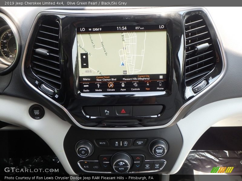 Olive Green Pearl / Black/Ski Grey 2019 Jeep Cherokee Limited 4x4