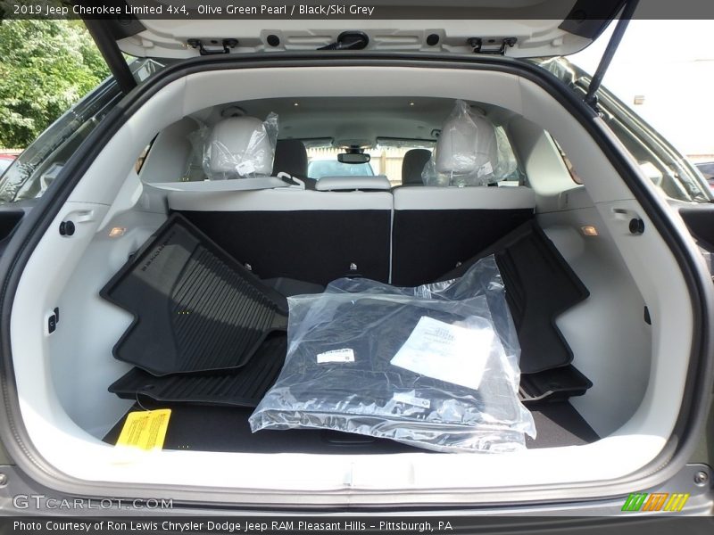 Olive Green Pearl / Black/Ski Grey 2019 Jeep Cherokee Limited 4x4