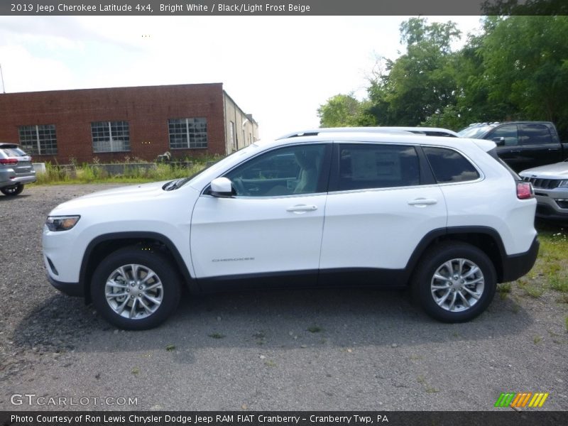 Bright White / Black/Light Frost Beige 2019 Jeep Cherokee Latitude 4x4