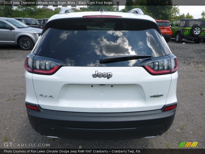 Bright White / Black/Light Frost Beige 2019 Jeep Cherokee Latitude 4x4