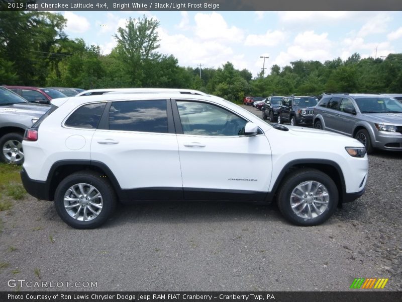 Bright White / Black/Light Frost Beige 2019 Jeep Cherokee Latitude 4x4