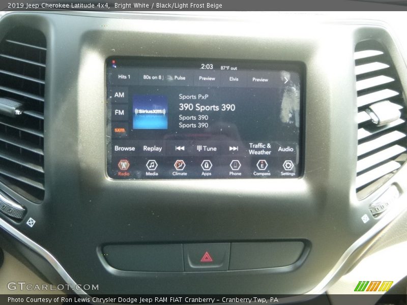 Bright White / Black/Light Frost Beige 2019 Jeep Cherokee Latitude 4x4