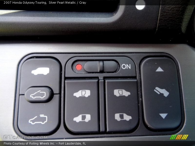 Silver Pearl Metallic / Gray 2007 Honda Odyssey Touring