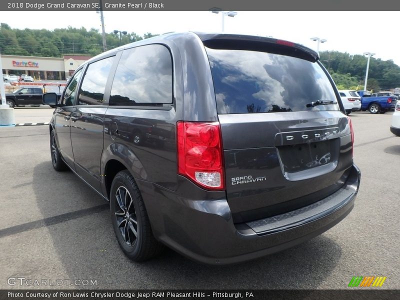 Granite Pearl / Black 2018 Dodge Grand Caravan SE